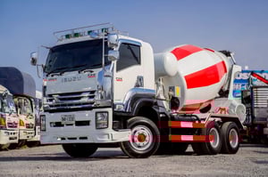 ISUZU FXZ 360แรงม้า รถบรรทุก 10ล้อ โม่ผสมปูน ปี2017