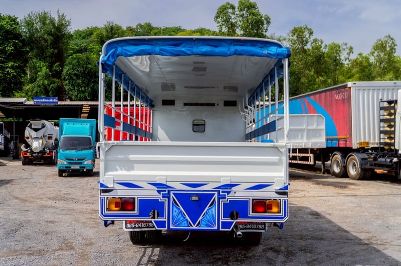 ISUZU NQR 175แรงม้า รถบรรทุก 6ล้อ สองแถว ปี2014 ISUZU NQR 175แรงม้า รถบรรทุก 6ล้อ สองแถว ปี2014