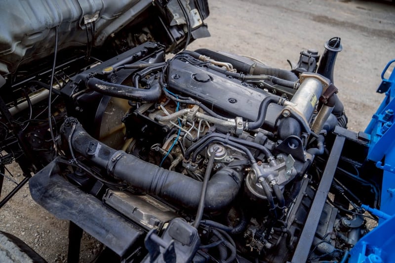 ISUZU NPR 150แรงม้า รถบรรทุก 6ล้อ กระบะเหล็กติดเครน ปี2013 เลขไมล์น้อยกว่า 100,000 กม. ISUZU NPR 150แรงม้า รถบรรทุก 6ล้อ กระบะเหล็กติดเครน ปี2013 เลขไมล์น้อยกว่า 100,000 กม.