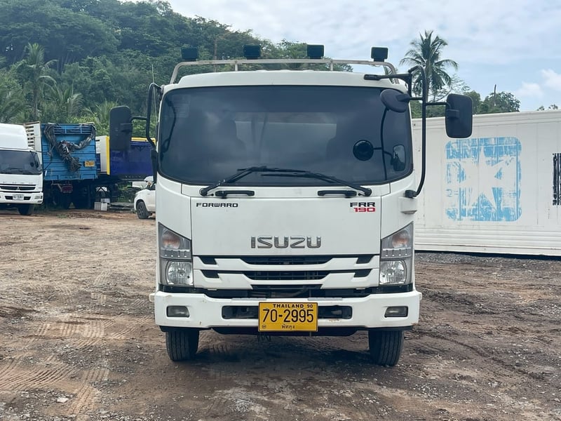 ISUZU FRR 210แรงม้า รถบรรทุก 6ล้อ โม่ผสมปูน ปี2018 เลขไมล์ 79,570 กม.