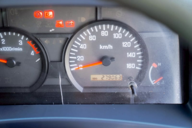 ISUZU NQR 175แรงม้า รถบรรทุก 6ล้อ บรรทุกน้ำ ปี2015