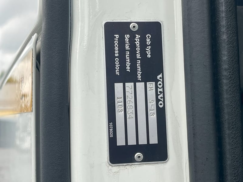 VOLVO 370แรงม้า รถบรรทุก หัวลาก 10ล้อ หัวลาก เฉพาะหัว ปี2012 VOLVO 370แรงม้า รถบรรทุก หัวลาก 10ล้อ หัวลาก เฉพาะหัว ปี2012