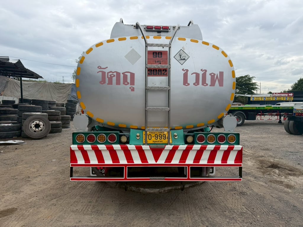 รถน้ำมัน HINO FL8J 260 แรงม้า 10 ล้อ บรรทุกนำ้มัน 15000 ลิตร รถน้ำมัน HINO FL8J 260 แรงม้า 10 ล้อ บรรทุกนำ้มัน 15000 ลิตร