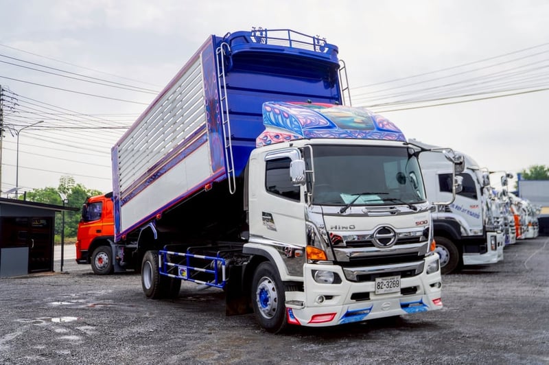 HINO FG 240แรงม้า รถบรรทุก 6ล้อ ดั้มพ์ ปี2018