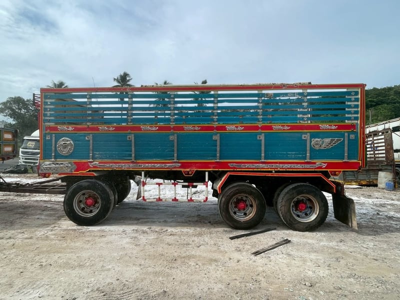 ISUZU GXZ 360แรงม้า รถบรรทุก 10ล้อ ดั้มพ์ แม่+ลูก ISUZU GXZ 360แรงม้า รถบรรทุก 10ล้อ ดั้มพ์ แม่+ลูก