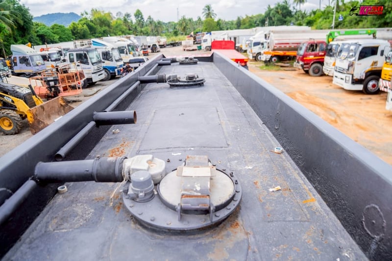 HINO FL 251แรงม้า รถบรรทุก 10ล้อ บรรทุกน้ำ ปี2010 HINO FL 251แรงม้า รถบรรทุก 10ล้อ บรรทุกน้ำ ปี2010