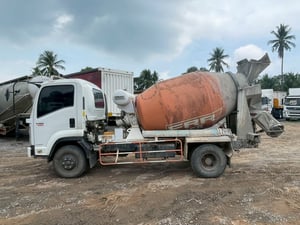 ISUZU FRR 210แรงม้า รถบรรทุก 6ล้อ โม่ผสมปูน ปี2018 เลขไมล์ 79,570 กม.