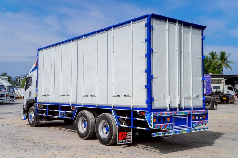 ISUZU FVM 240แรงม้า รถบรรทุก 10ล้อ ตู้แห้ง ปี2016 ISUZU FVM 240แรงม้า รถบรรทุก 10ล้อ ตู้แห้ง ปี2016