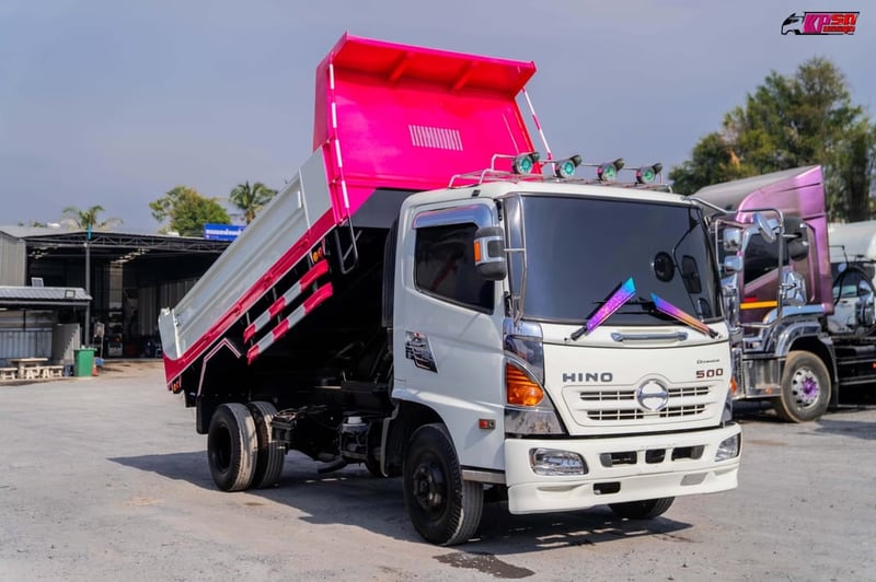 HINO FC 210แรงม้า รถบรรทุก 6ล้อ ดั้มพ์ ปี2017 HINO FC 210แรงม้า รถบรรทุก 6ล้อ ดั้มพ์ ปี2017