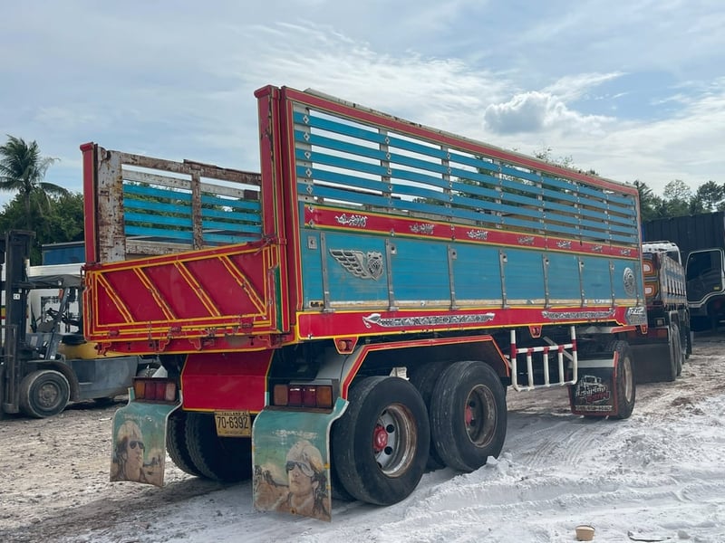 ISUZU GXZ 360แรงม้า รถบรรทุก 10ล้อ ดั้มพ์ แม่+ลูก ISUZU GXZ 360แรงม้า รถบรรทุก 10ล้อ ดั้มพ์ แม่+ลูก