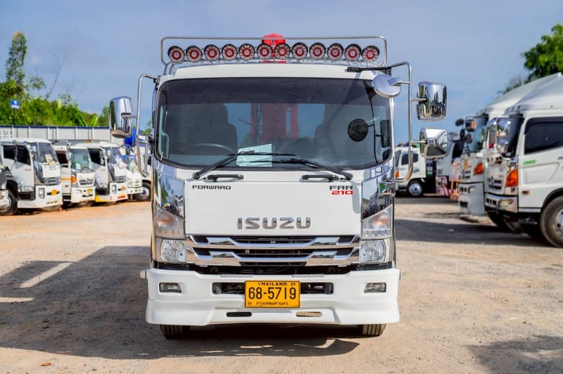 รถเครน ISUZU FRR 210แรงม้า รถบรรทุก 6ล้อ กระบะเหล็กติดเครน ปี2019 รถเครน ISUZU FRR 210แรงม้า รถบรรทุก 6ล้อ กระบะเหล็กติดเครน ปี2019
