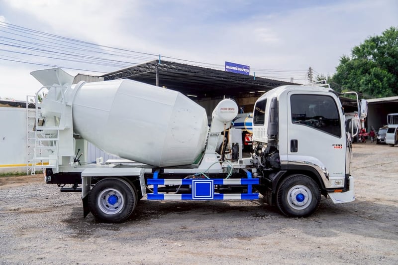 ISUZU FRR 190แรงม้า รถบรรทุก 6ล้อ โม่ผสมปูน ปี2018 เลขไมล์ 79,570 กม.