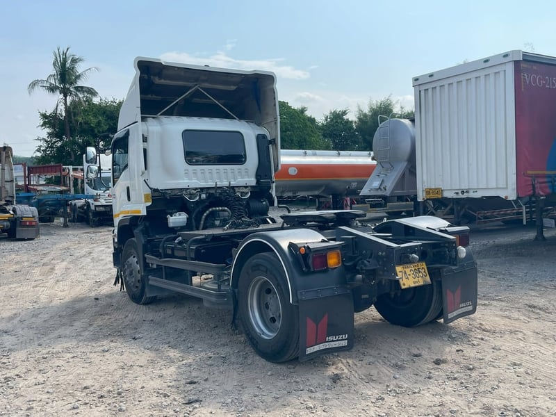 ISUZU FTR 240แรงม้า รถบรรทุก 6ล้อ หัวลาก เฉพาะหัว ปี2022