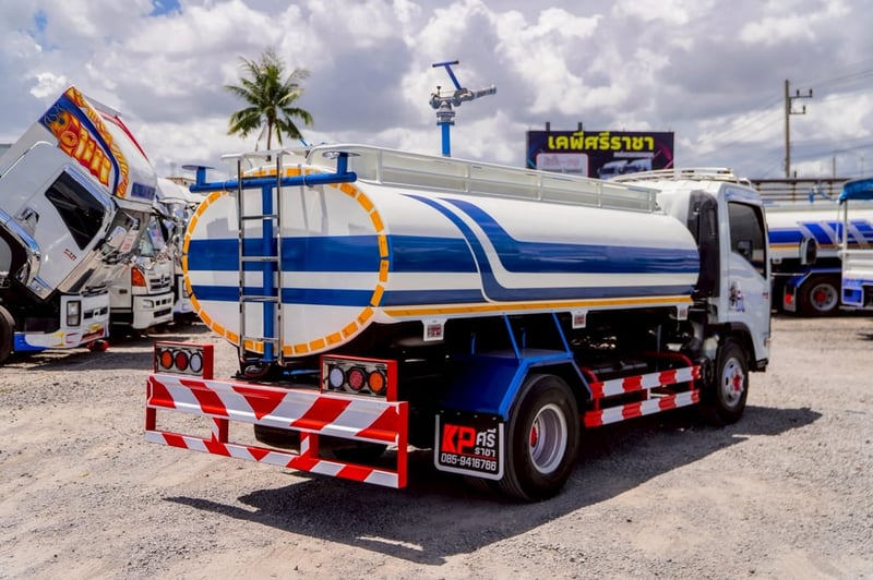 ISUZU FRR 190แรงม้า รถบรรทุก 6ล้อ บรรทุกน้ำ ปี2016 ISUZU FRR 190แรงม้า รถบรรทุก 6ล้อ บรรทุกน้ำ ปี2016