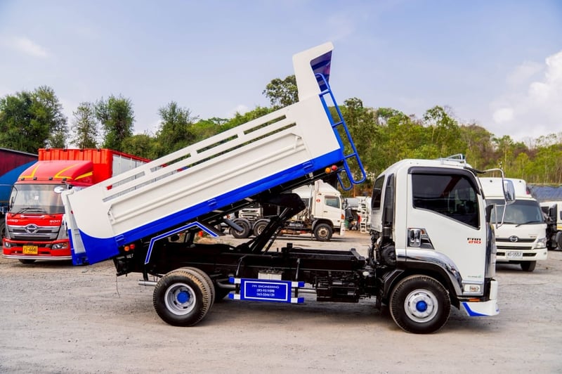 ISUZU FRR 240แรงม้า รถบรรทุก 6ล้อ ดั้มพ์ ปี2026 เลขไมล์ 20,746 กม.
