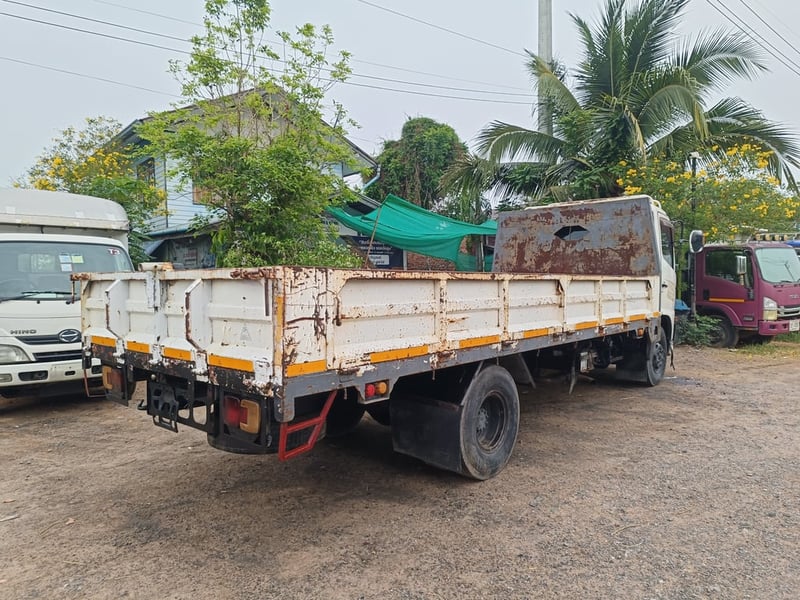 HINO FC 145แรงม้า รถบรรทุก 6ล้อ กระบะเหล็ก ปี2013