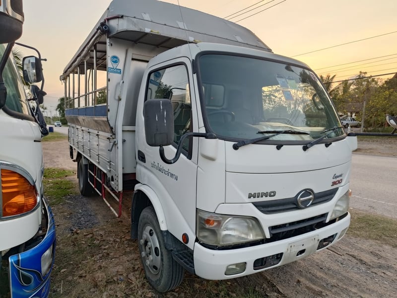 HINO expert 150แรงปี 59 รถบรรทุก สองแถว ปี2016
