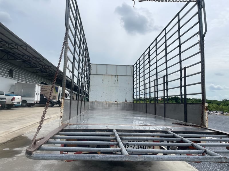 ISUZU FRR 190แรงม้า รถบรรทุก 6ล้อ กระบะคอกสูง ปี2012 เลขไมล์ 133,333 กม.