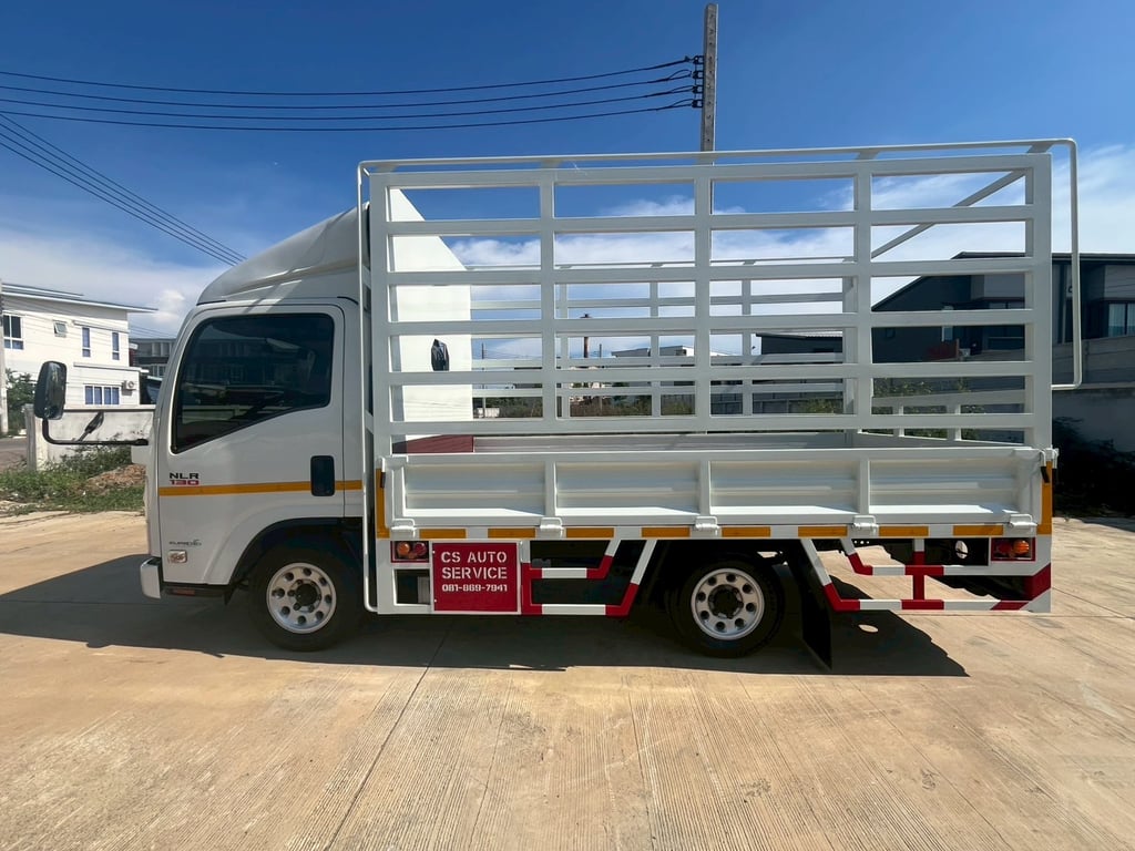ISUZU NLR 130แรงม้า รถบรรทุก 4ล้อ กระบะคอกสูง ปี2021 ISUZU NLR 130แรงม้า รถบรรทุก 4ล้อ กระบะคอกสูง ปี2021