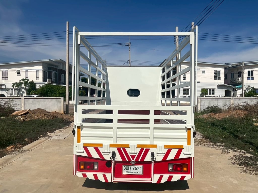 ISUZU NLR 130แรงม้า รถบรรทุก 4ล้อ กระบะคอกสูง ปี2021 ISUZU NLR 130แรงม้า รถบรรทุก 4ล้อ กระบะคอกสูง ปี2021