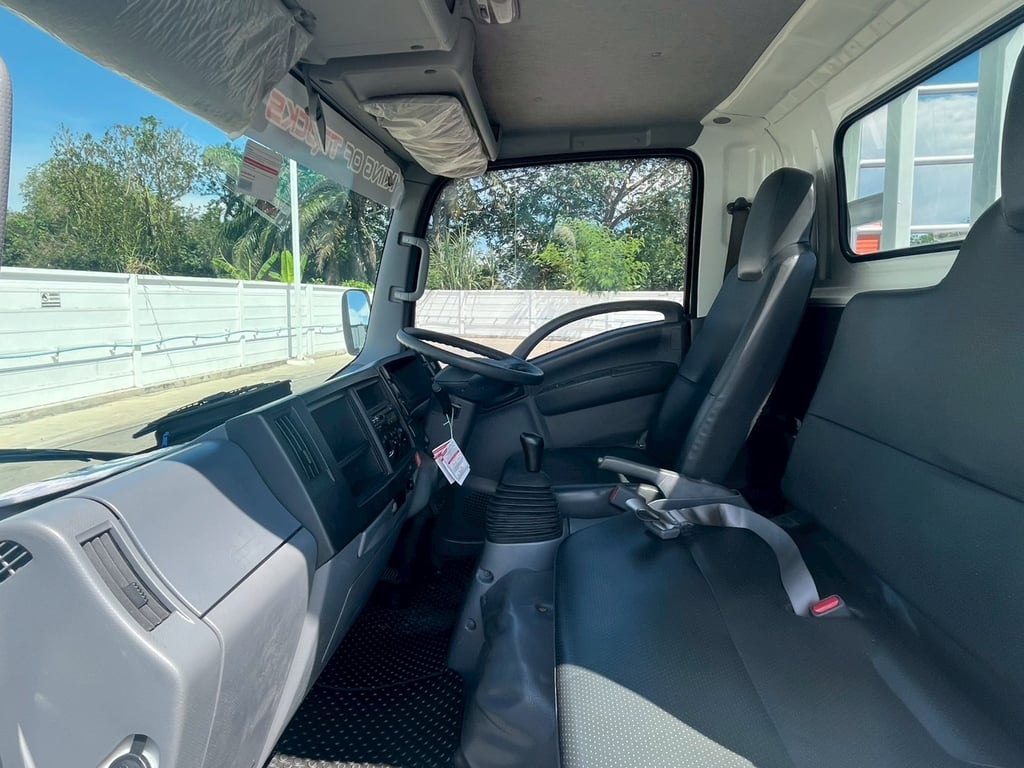 ISUZU NLR 130แรงม้า รถบรรทุก 4ล้อ รถบรรทุกอื่นๆ ปี2021 เลขไมล์น้อยกว่า 100,000 กม. ISUZU NLR 130แรงม้า รถบรรทุก 4ล้อ รถบรรทุกอื่นๆ ปี2021 เลขไมล์น้อยกว่า 100,000 กม.