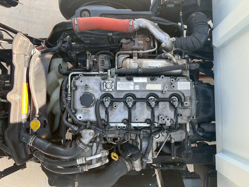 ISUZU NLR 130แรงม้า รถบรรทุก 4ล้อ กระบะคอกสูง ปี2021 ISUZU NLR 130แรงม้า รถบรรทุก 4ล้อ กระบะคอกสูง ปี2021