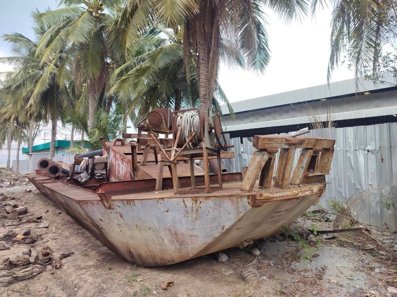 ขายเรือดูดทรายเหล็ก 14.5 เมตร พร้อมเครื่องยนต์