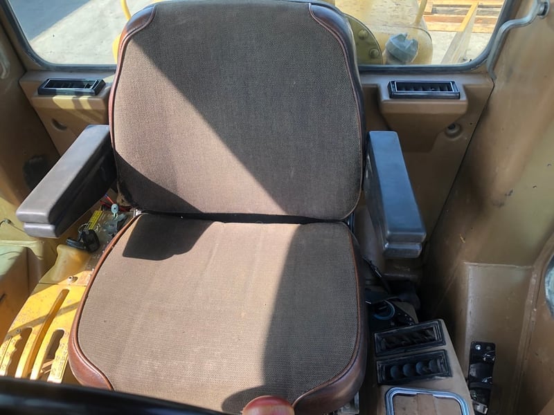 รถเกรด Cat140G-72V-13XXX เก่านอก สภาพดี