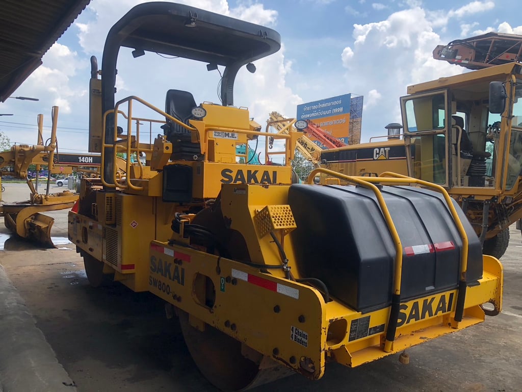 รถบด SAKAI SW800-II สภาพสวย มาใหม่