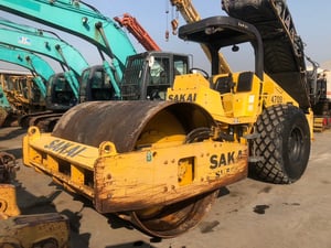 รถบดสั่นสะเทือน 10 ตัน SAKAI SV505D-VSV16-50XXX นำเข้าจากอเมริกา สภาพเยี่ยม