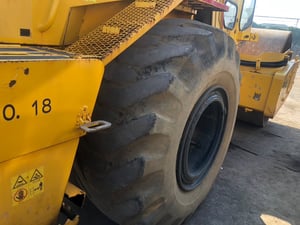 รถบด 20 ตัน Sakai SV900DV-1XXXX เครื่อง ISUZU แรงพร้อมใช้งาน