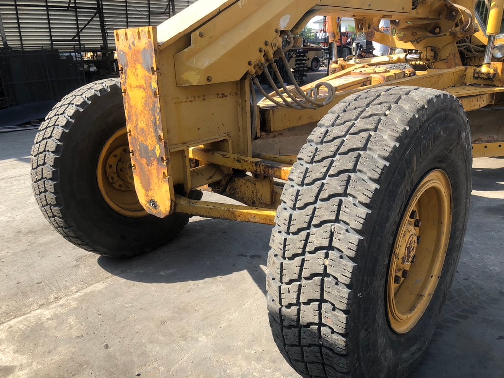 รถเกรด Cat140G-72V-13XXX เก่านอก สภาพดี