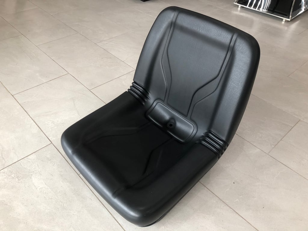 เบาะรถ เครื่องจักรหนัก รถเกรด รถขุด รถปูยาง รถบด หลายรุ่น