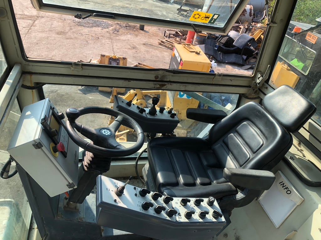 รถกัดถนน Wirtgen WR2500S-04WRXXXX ปี 2008 เครื่องเบนซ์