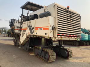 รถขูดไสถนน Wirtgen W2100-092XXX29 แรงแรง สภาพสวย พร้อมใช้งาน