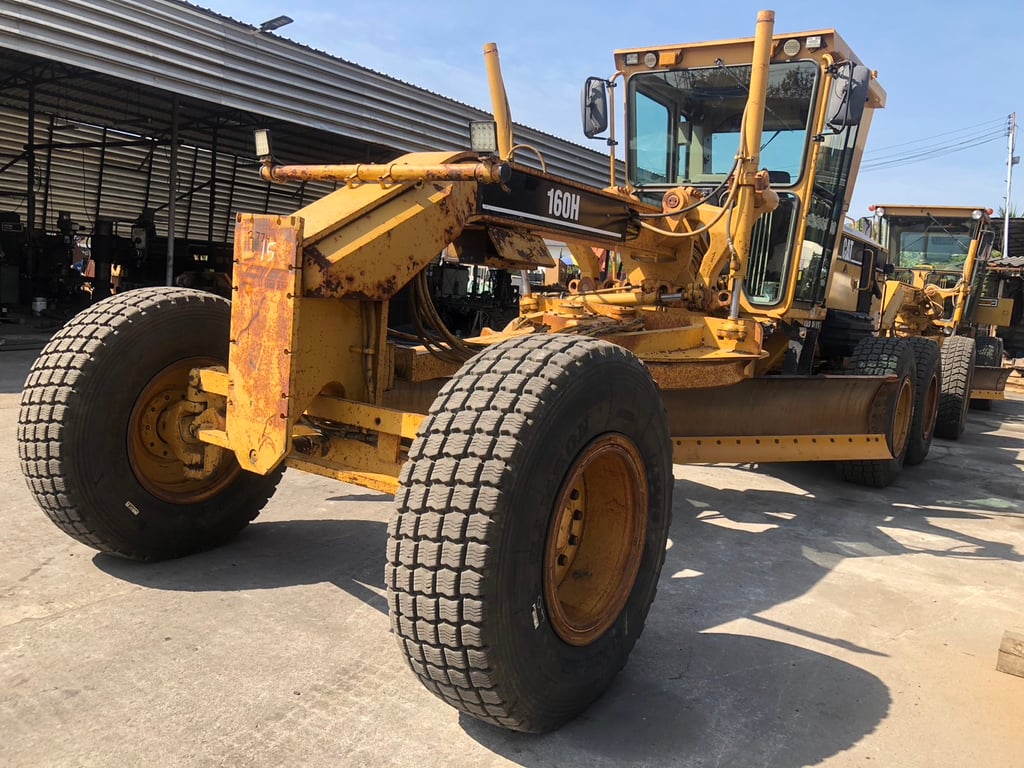 รถเกรด Cat160H-ASD-XXX84 แรงดี ชั่วโมงน้อย