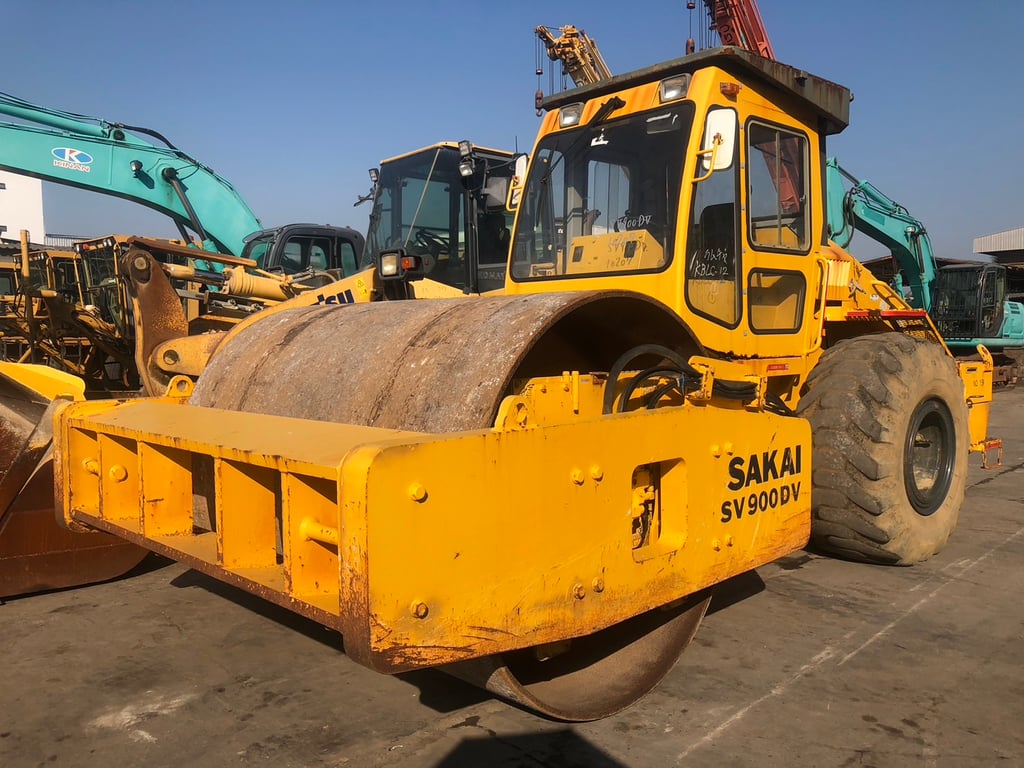 รถบด 20 ตัน Sakai SV900DV-1XXXX เครื่อง ISUZU แรงพร้อมใช้งาน