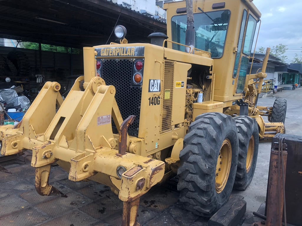 รถเกรด Cat140G-72V-1XXXX พร้อมริปเปอร์ท้าย  รถเกรด Cat140G-72V-1XXXX พร้อมริปเปอร์ท้าย