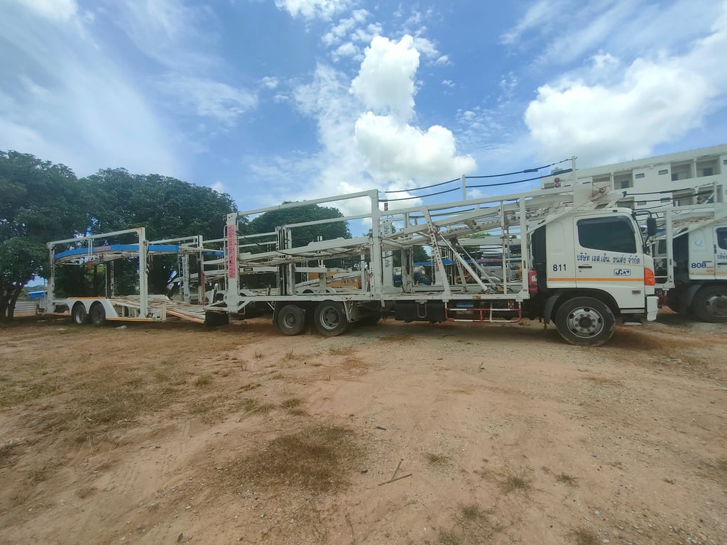 รถบรรทุก Hino 6 ล้อ ขายพร้อมหาง รถบรรทุกรถยนต์ 8 โหลด สภาพพร้อมใช้งาน เจ้าของขายเอง รถบรรทุก Hino 6 ล้อ ขายพร้อมหาง รถบรรทุกรถยนต์ 8 โหลด สภาพพร้อมใช้งาน เจ้าของขายเอง