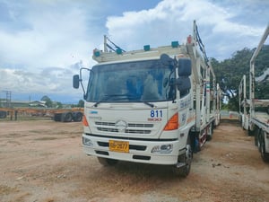 รถบรรทุก Hino 6 ล้อ ขายพร้อมหาง รถบรรทุกรถยนต์ 8 โหลด สภาพพร้อมใช้งาน เจ้าของขายเอง