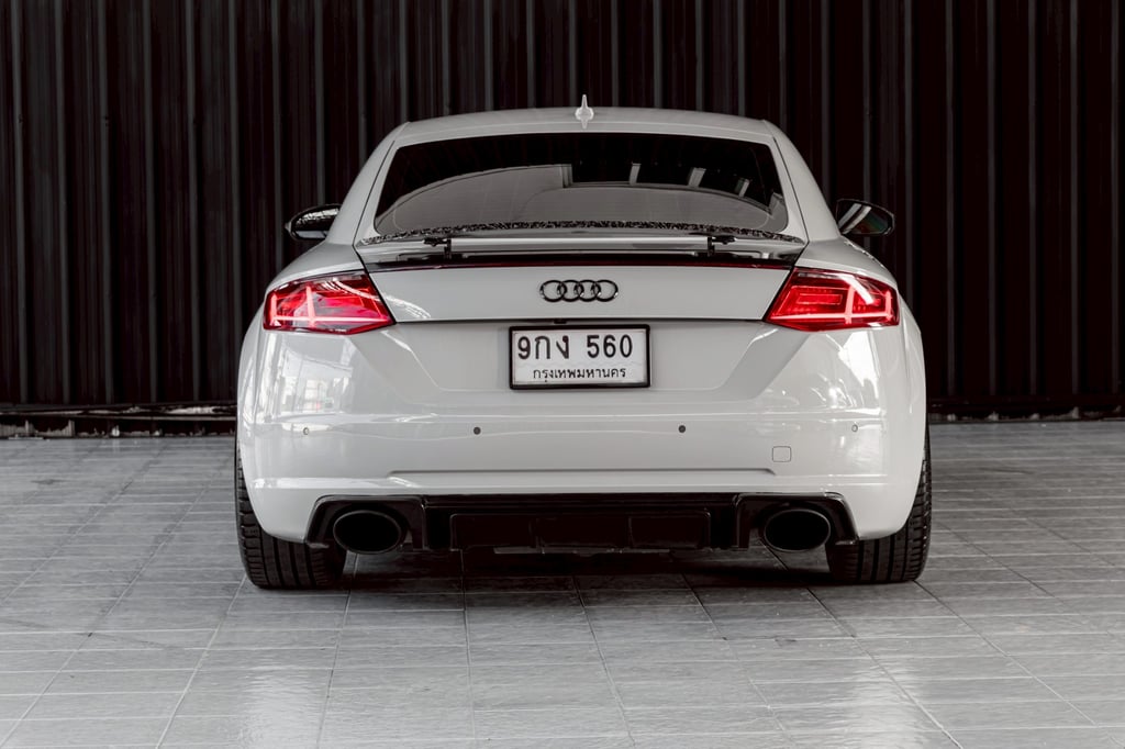 Audi TT โคตรถูก Audi TT โคตรถูก