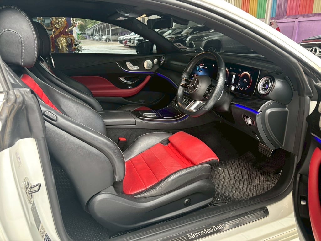 Mercedes-Benz E200 Coupe AMG Dynamic package W238 ปี2021 Mercedes-Benz E200 Coupe AMG Dynamic package W238 ปี2021