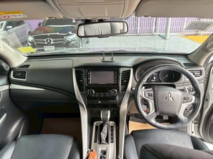 Mitsubishi Pajero Sport 2.4 GT Premium 2WD ปี 2017 Mitsubishi Pajero Sport 2.4 GT Premium 2WD ปี 2017