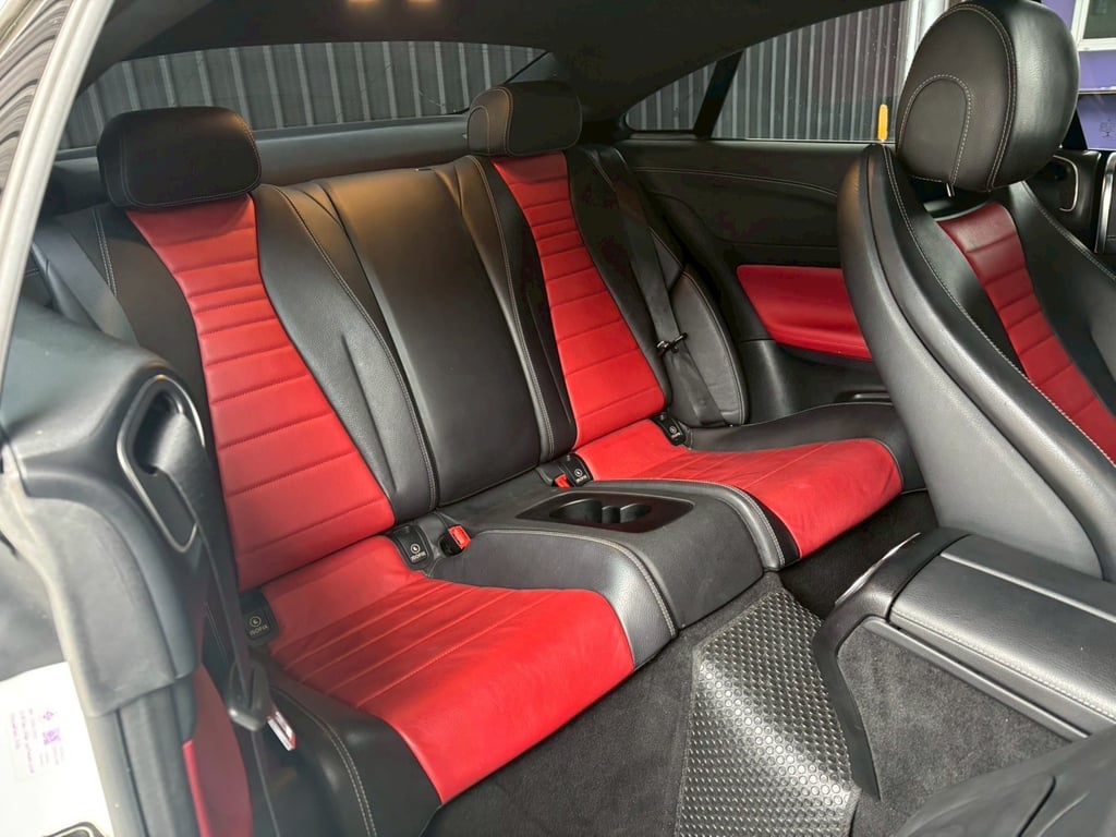 Mercedes-Benz E200 Coupe AMG Dynamic package W238 ปี2021 Mercedes-Benz E200 Coupe AMG Dynamic package W238 ปี2021
