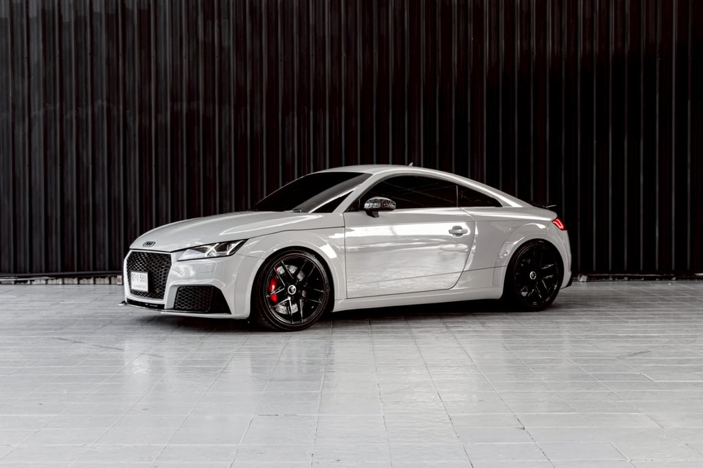 Audi TT โคตรถูก Audi TT โคตรถูก