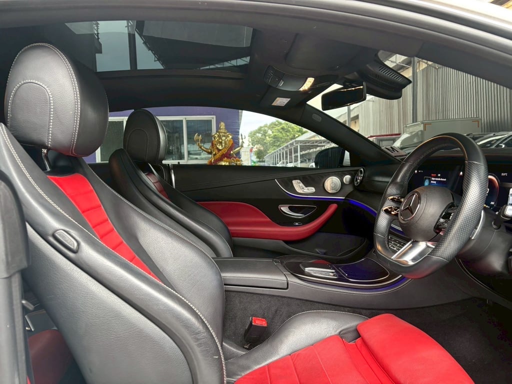 Mercedes-Benz E200 Coupe AMG Dynamic package W238 ปี2021