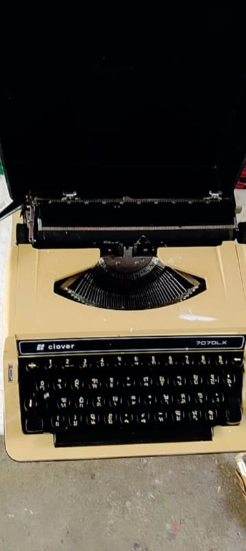 พิมพ์ดีดสภาพดีอละราคาถูก