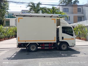 ขายด่วนรถ อิซูซุ 4ล้อ กลาง