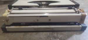 เครื่องพิมพ์ดีดมือสอง ของที่ ใช้ตั้งแต่เรียนหนังสือ เครื่องพิมพ์ดีดมือสอง ของที่ ใช้ตั้งแต่เรียนหนังสือ