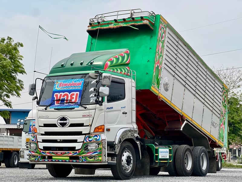HINO victor FM1A  344แรงม้า รถบรรทุก 10ล้อ ดั้มพ์ ปี 61